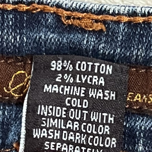 [South Pole] Medium Wash Stretchy Plus Size Jeans - Picture 5 of 7